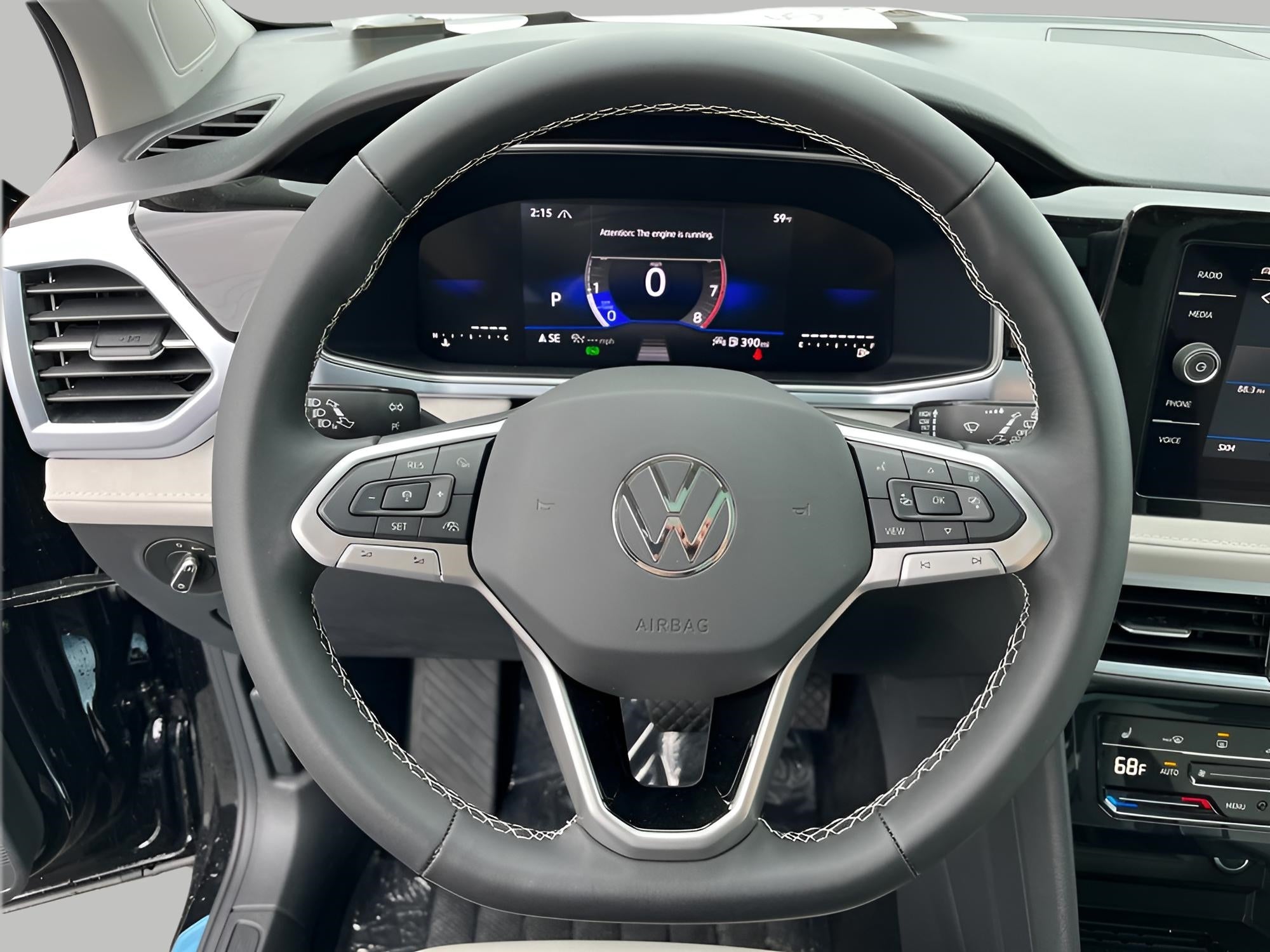 2025 Volkswagen Taos SE 4MOTION