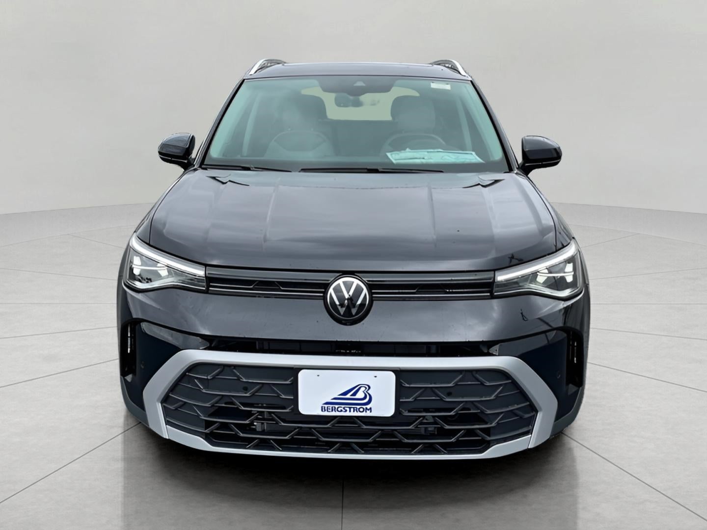 2025 Volkswagen Taos SE 4MOTION