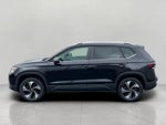 2025 Volkswagen Taos SE 4MOTION