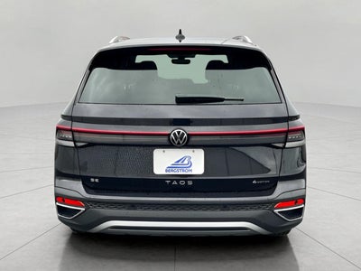 2025 Volkswagen Taos SE 4MOTION