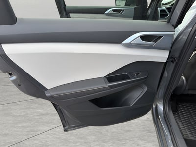 2025 Volkswagen Taos SE 4MOTION