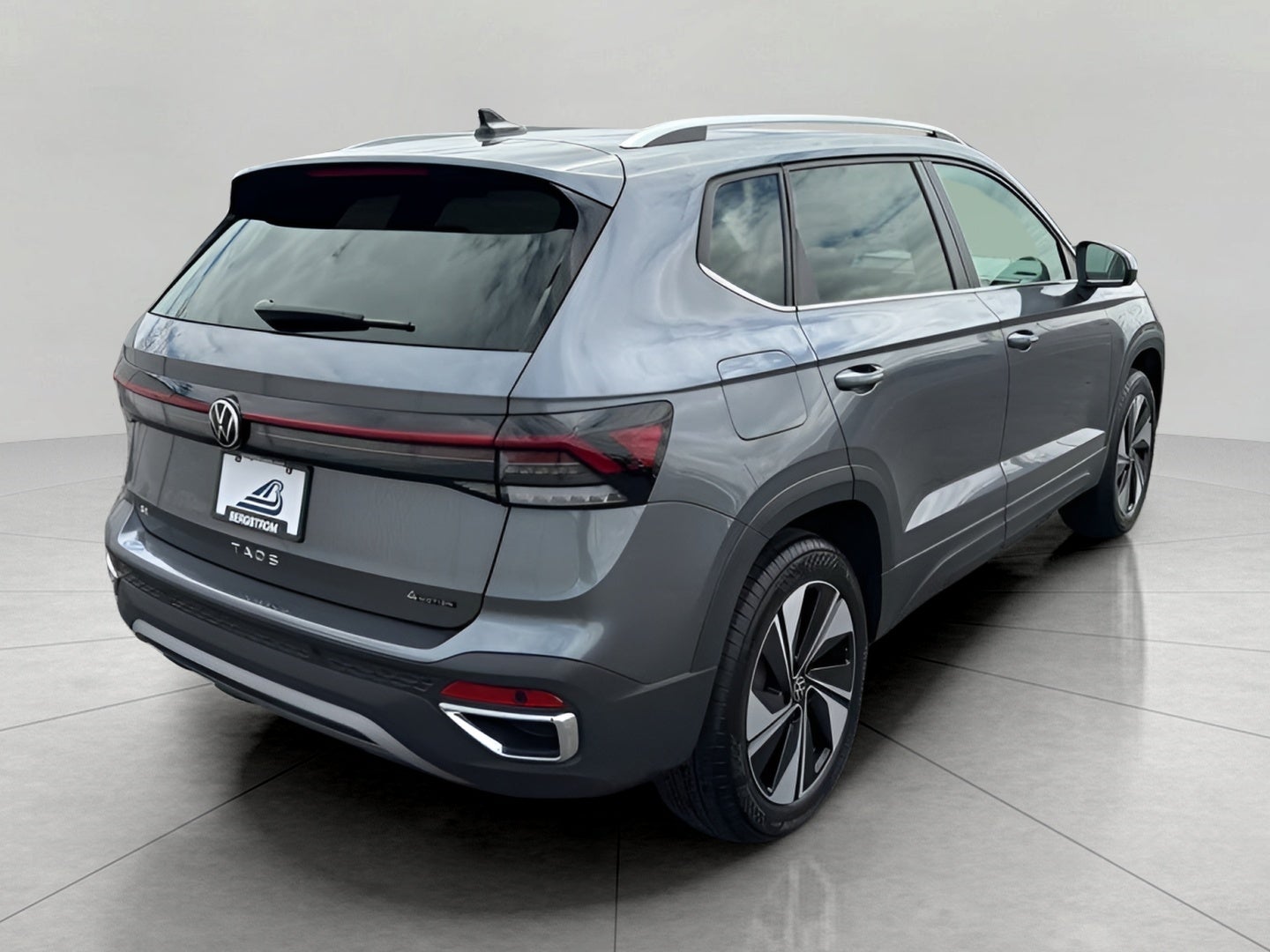 2025 Volkswagen Taos SE 4MOTION