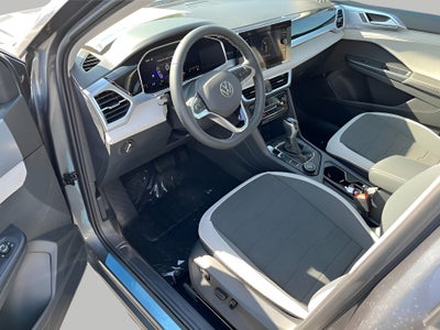 2026 Volkswagen Taos SE 4MOTION
