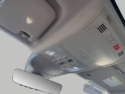 2025 Volkswagen Taos SE 4MOTION