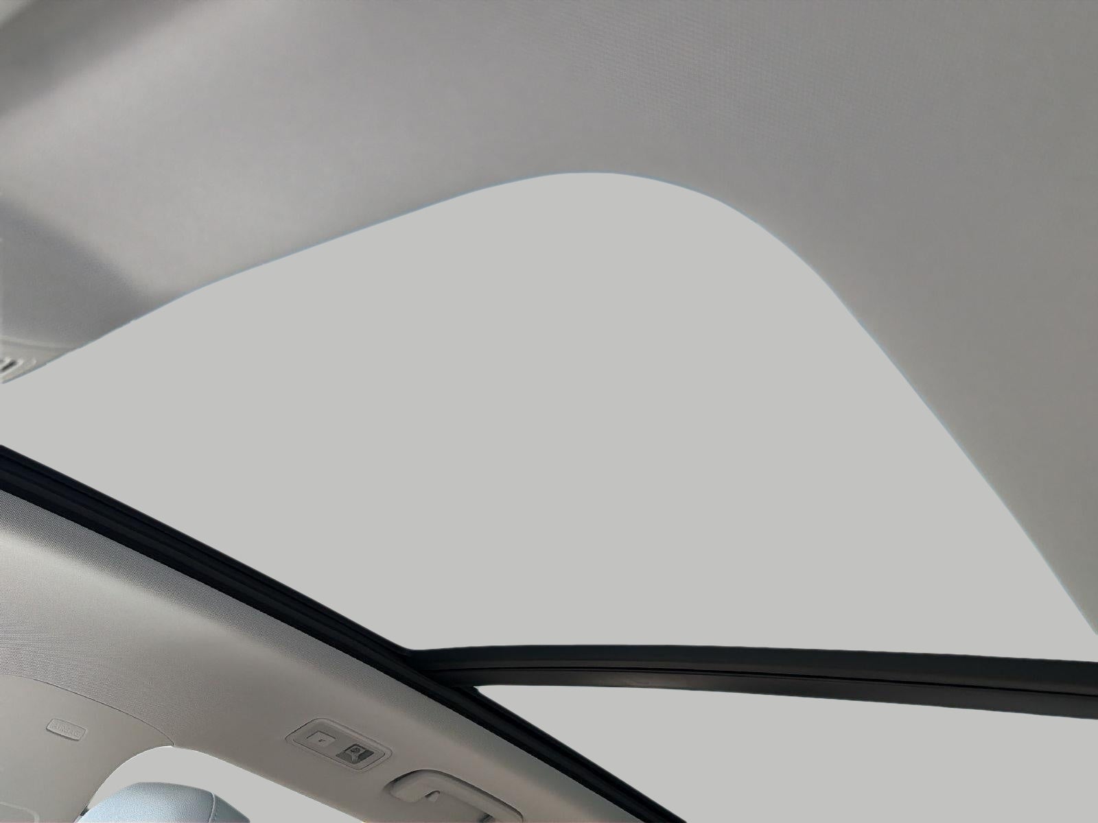 2025 Volkswagen Taos SE 4MOTION