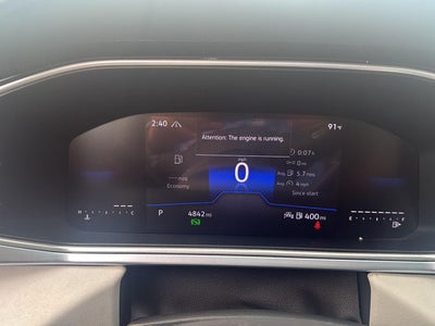 2025 Volkswagen Taos SE 4MOTION