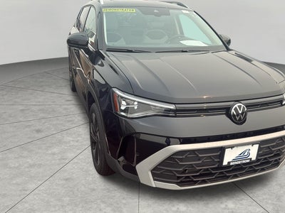 2025 Volkswagen Taos SE 4MOTION