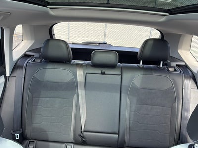 2027 Volkswagen Taos SE 4MOTION