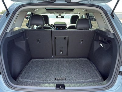 2027 Volkswagen Taos SE 4MOTION