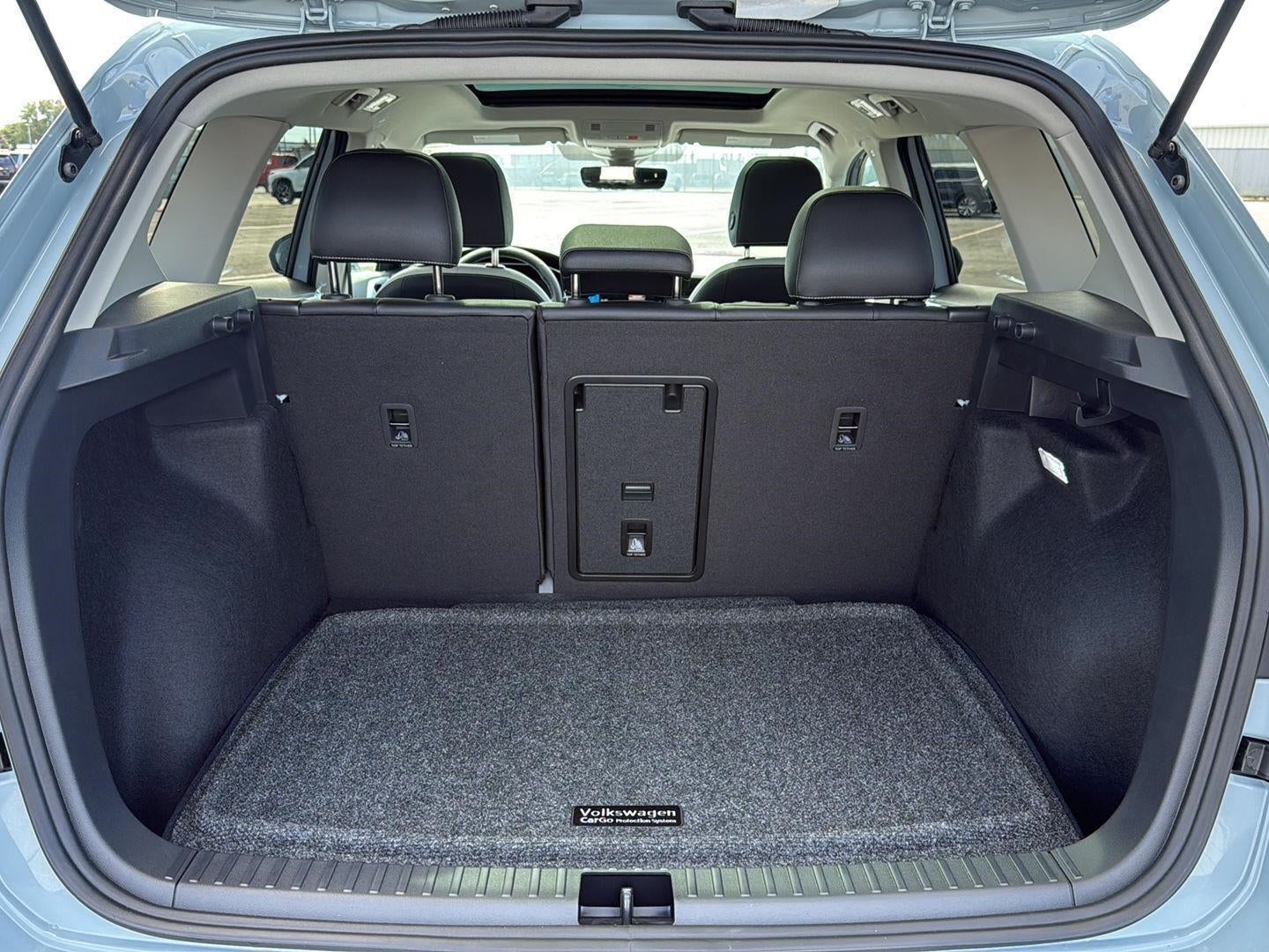 2027 Volkswagen Taos SE 4MOTION