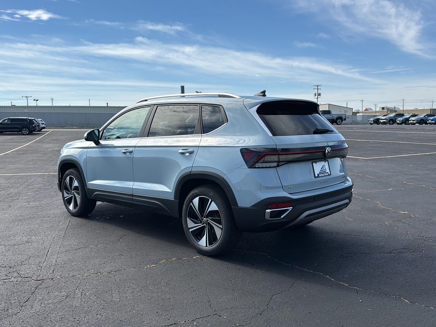 2027 Volkswagen Taos SE 4MOTION