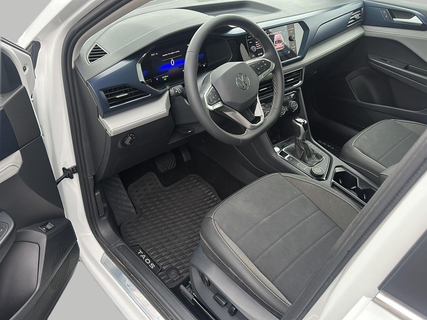 2024 Volkswagen Taos SE 4MOTION