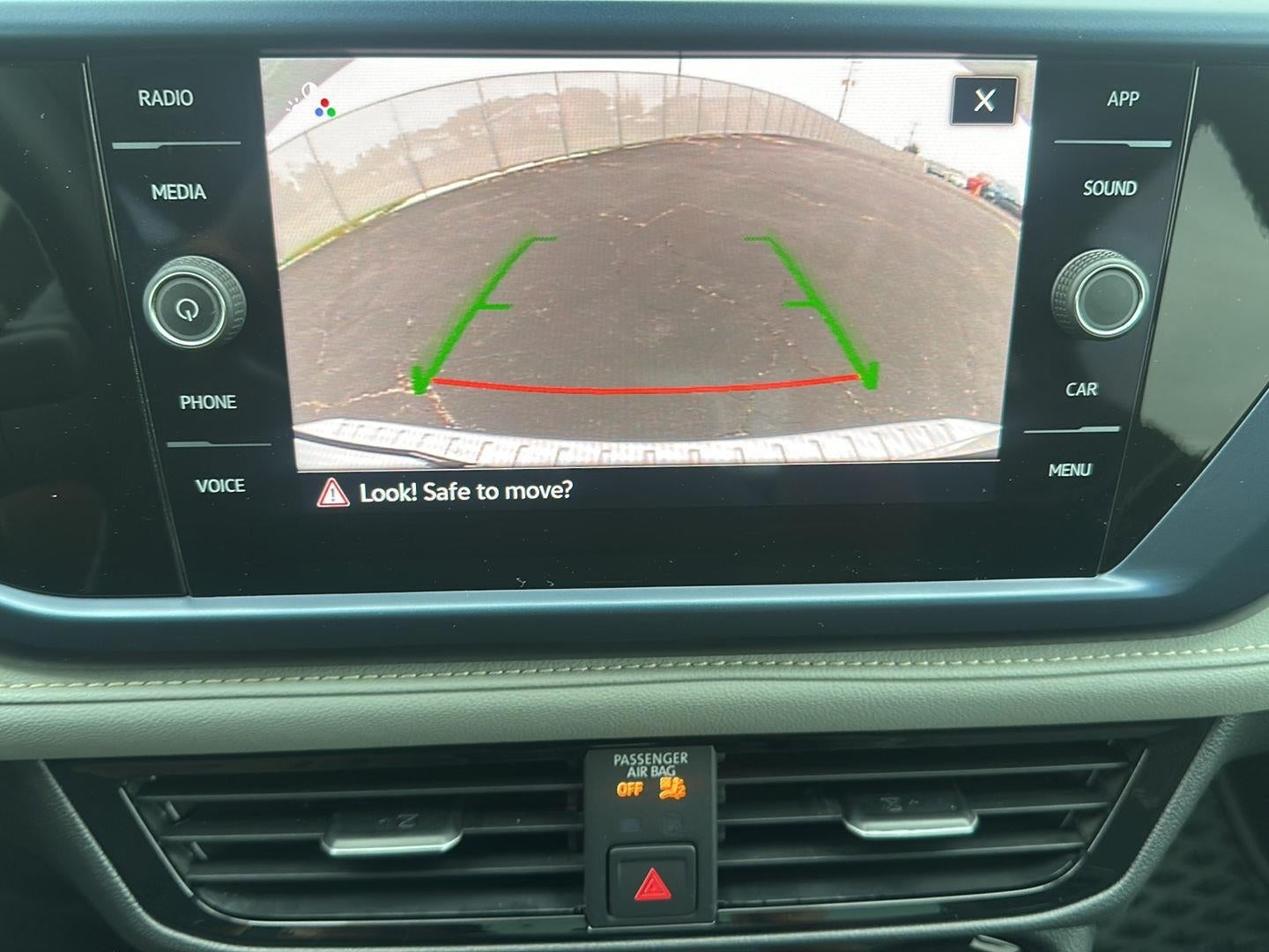 2024 Volkswagen Taos SE 4MOTION