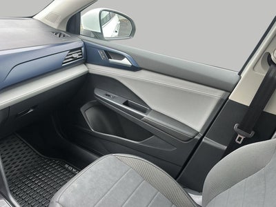 2024 Volkswagen Taos SE 4MOTION