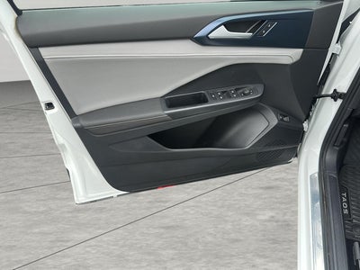 2024 Volkswagen Taos SE 4MOTION