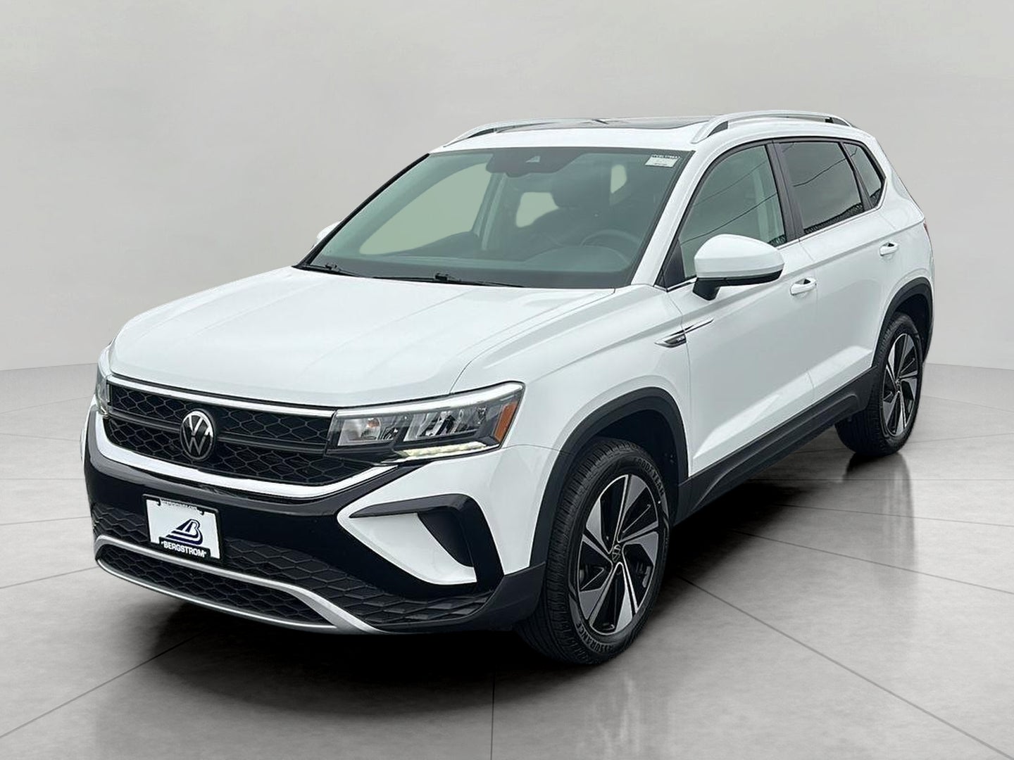 2024 Volkswagen Taos SE 4MOTION