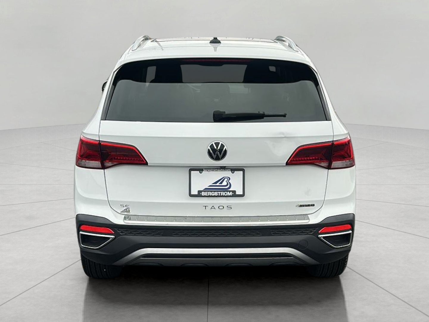 2024 Volkswagen Taos SE 4MOTION