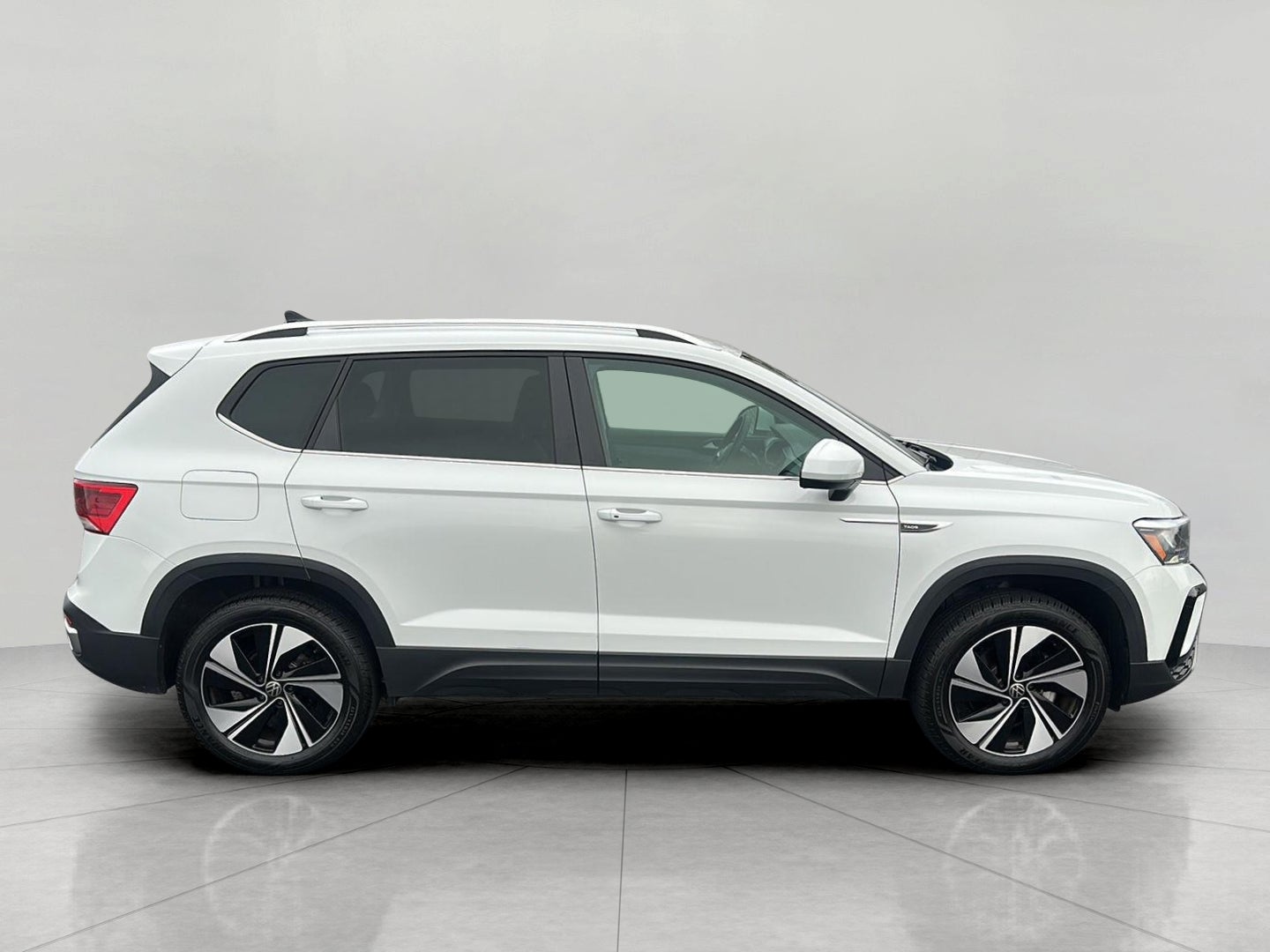 2024 Volkswagen Taos SE 4MOTION