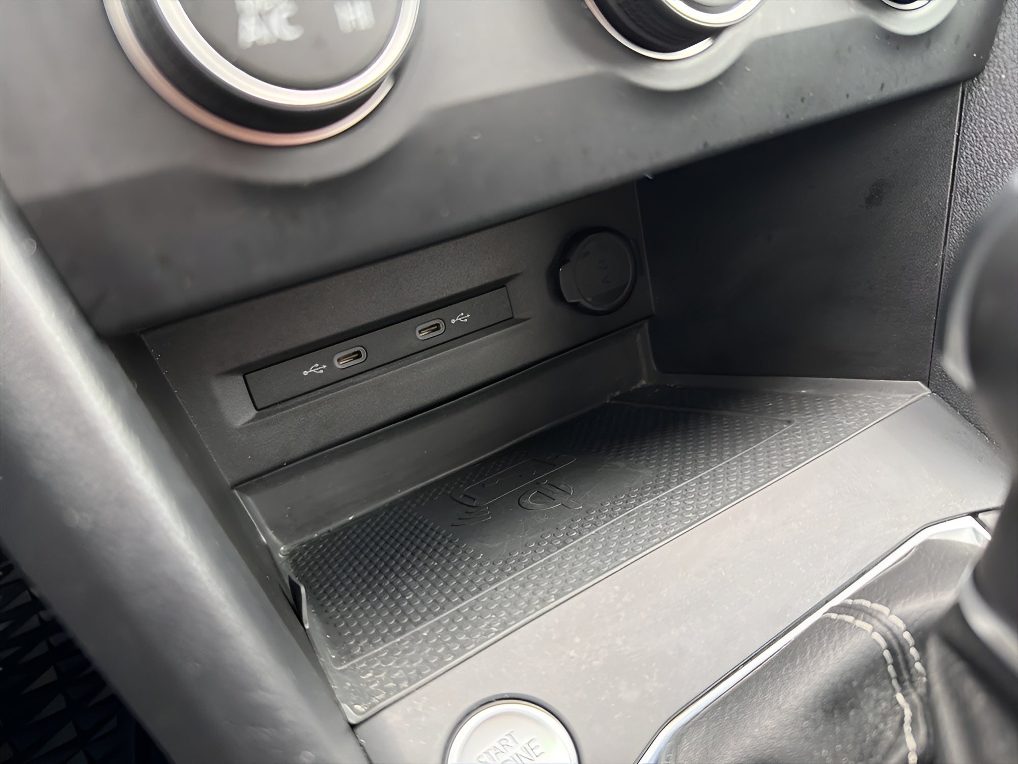 2022 Volkswagen Taos SE 4MOTION