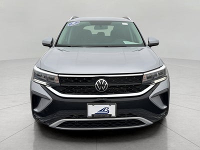 2022 Volkswagen Taos SE 4MOTION