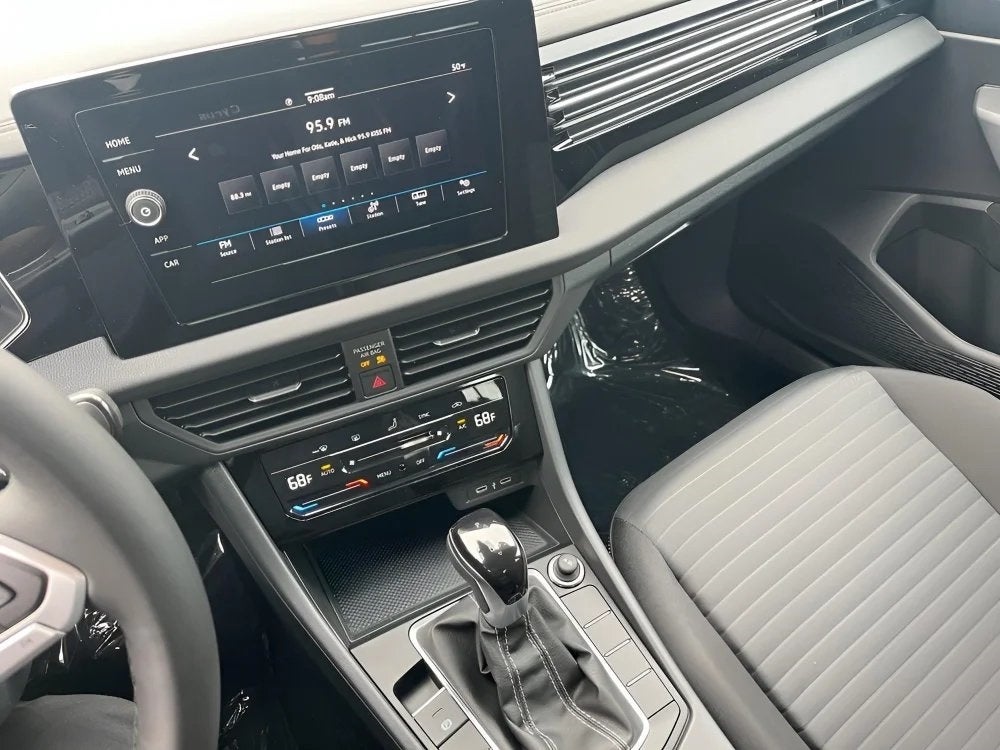 2025 Volkswagen Jetta S Auto