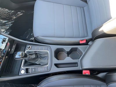 2025 Volkswagen Jetta SE Auto