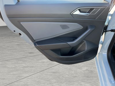 2025 Volkswagen Jetta SE Auto