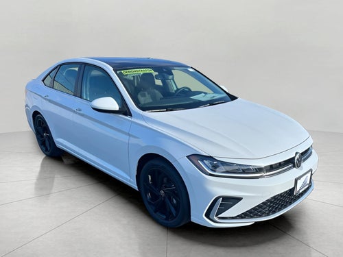 2025 Volkswagen Jetta SE Auto