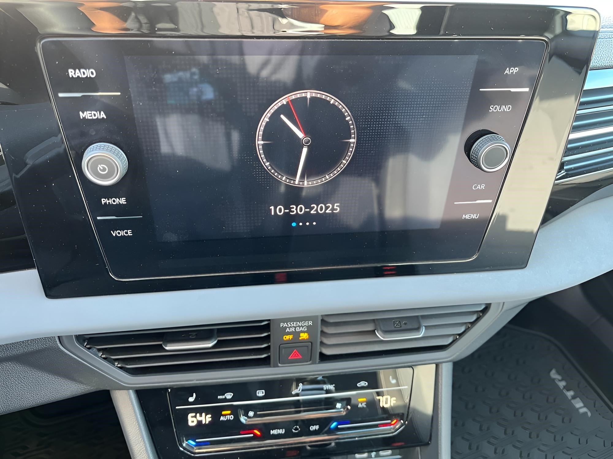 2025 Volkswagen Jetta SE Auto