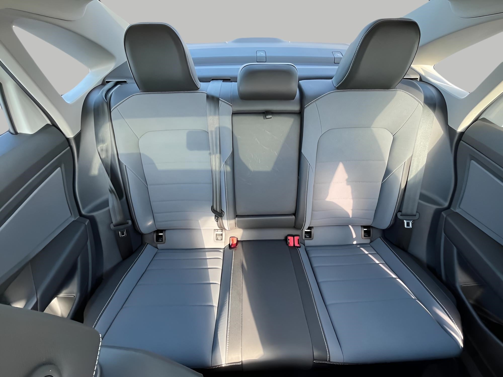 2025 Volkswagen Jetta SE Auto