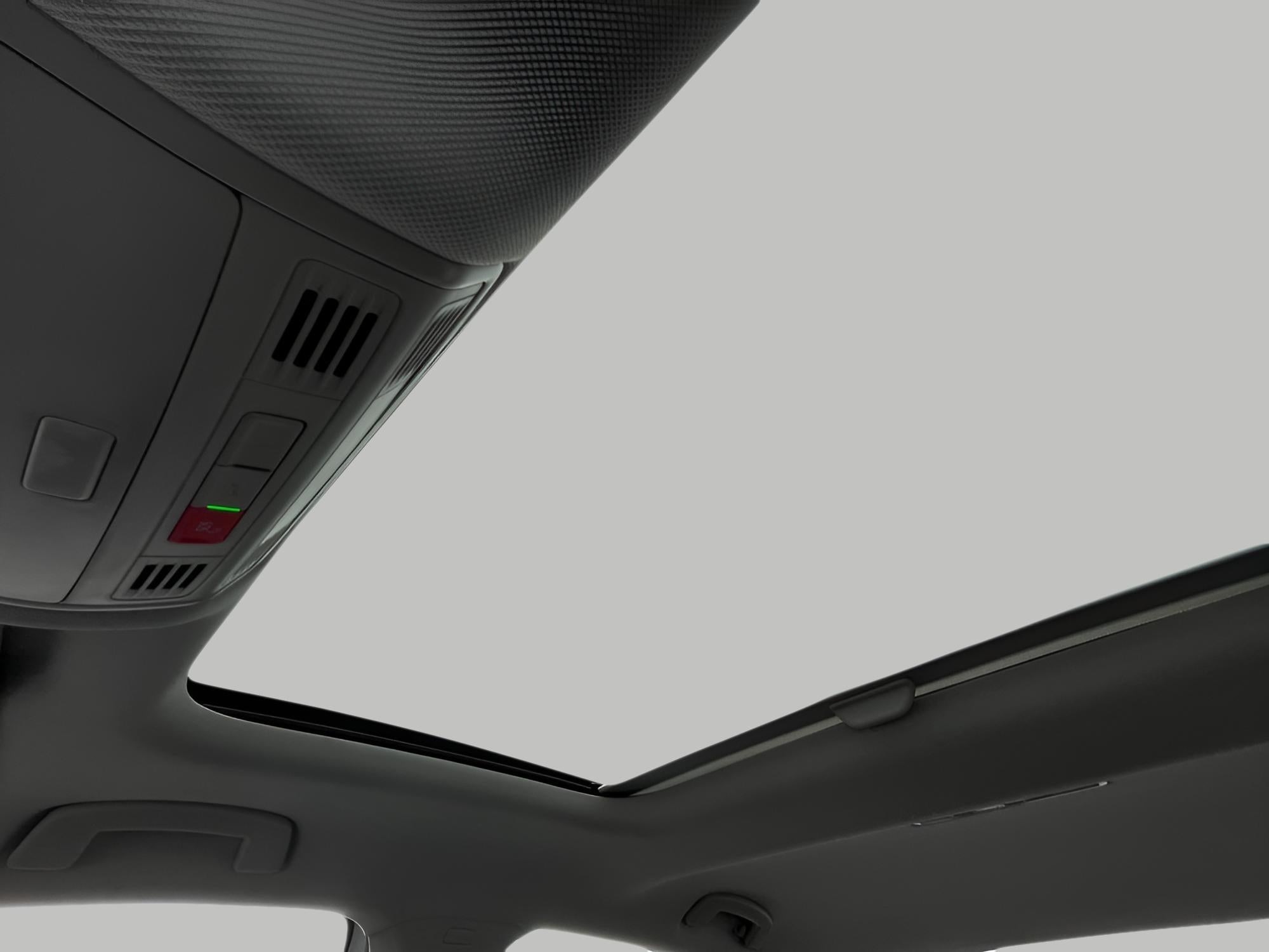 2025 Volkswagen Jetta SE Auto