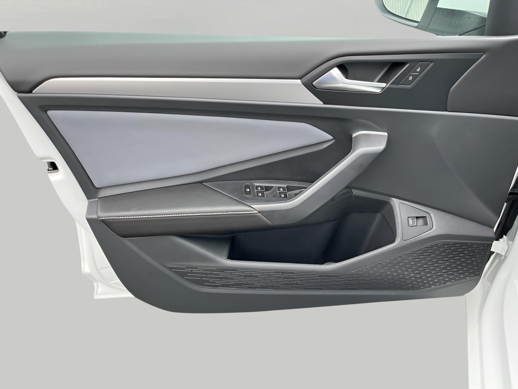 2025 Volkswagen Jetta SE Auto