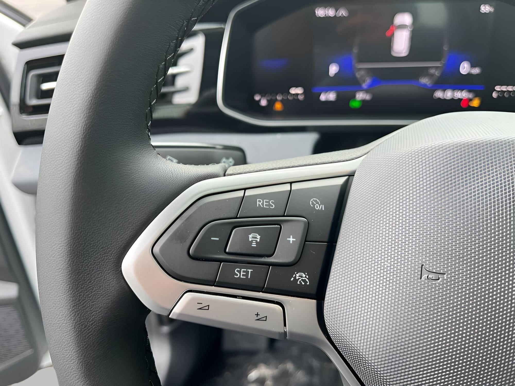 2025 Volkswagen Jetta SE Auto