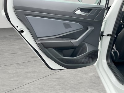 2025 Volkswagen Jetta SE Auto