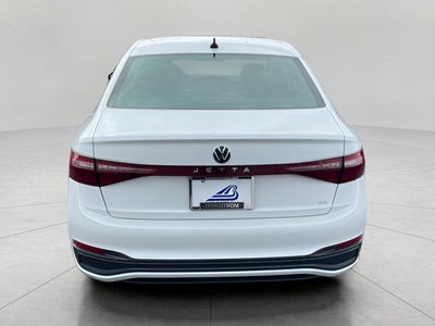 2025 Volkswagen Jetta SE Auto