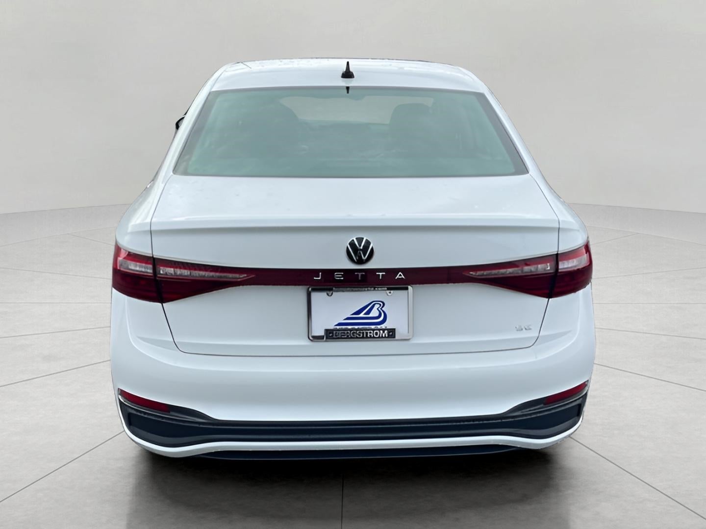 2025 Volkswagen Jetta SE Auto