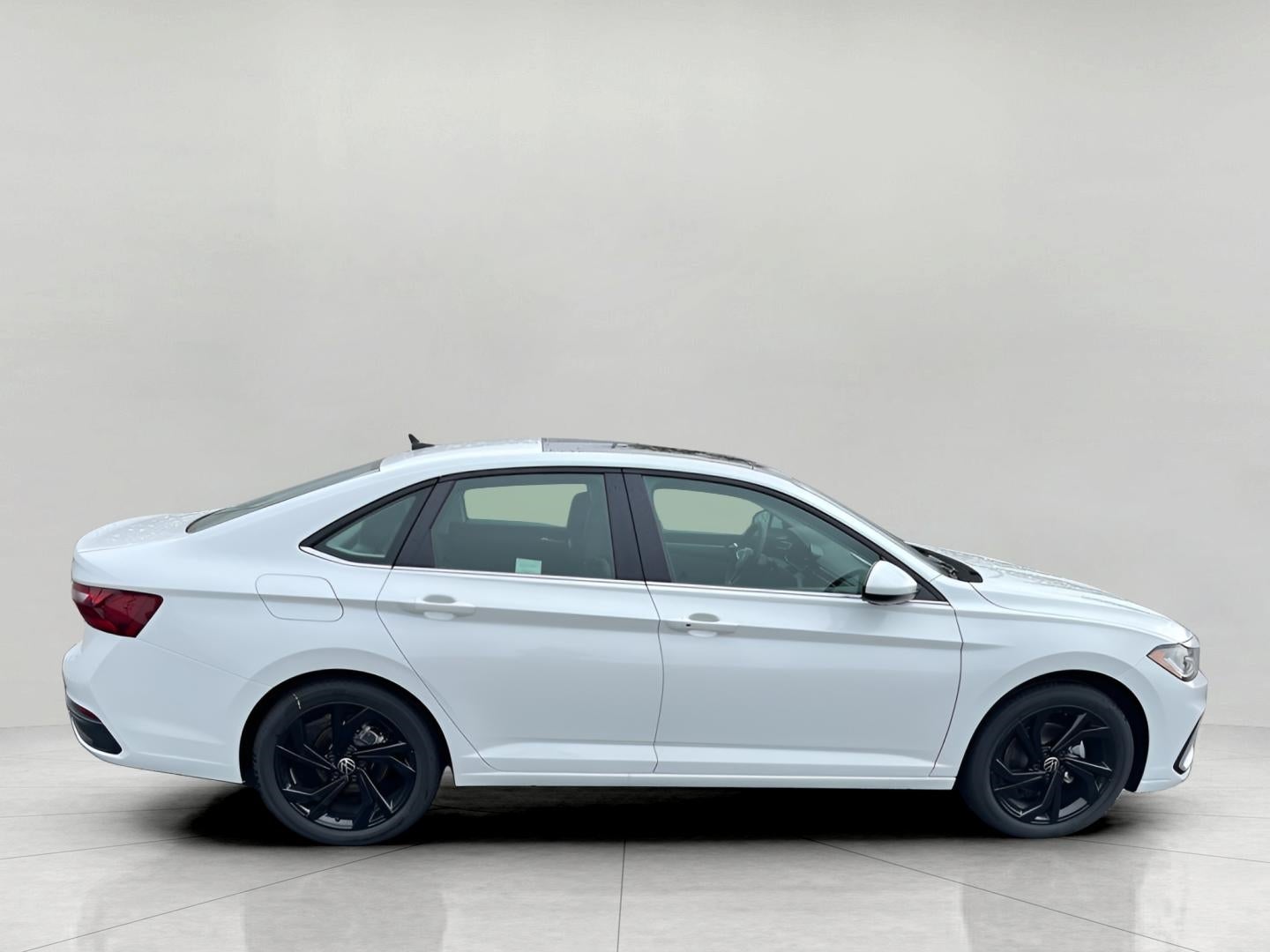 2025 Volkswagen Jetta SE Auto