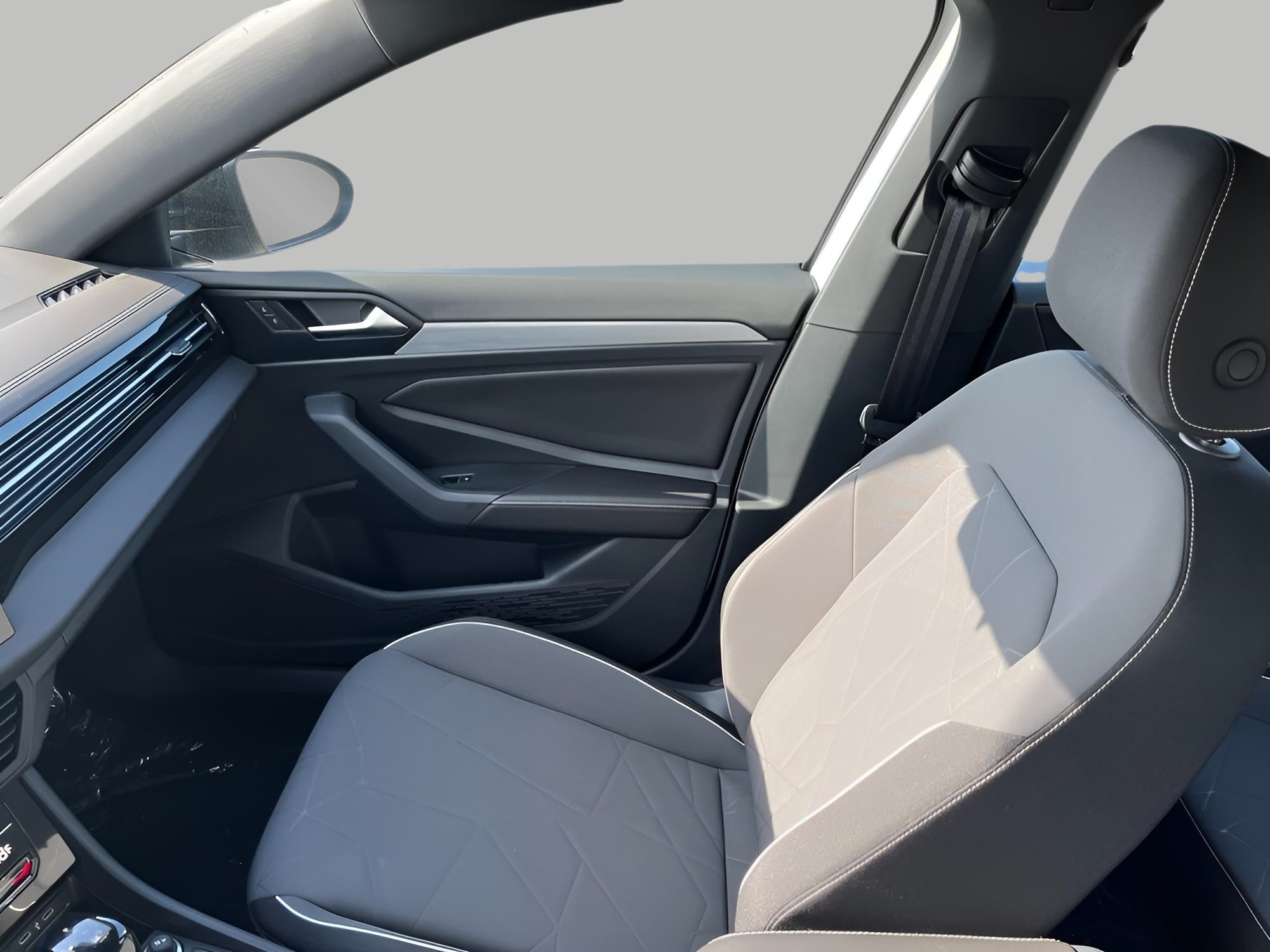 2025 Volkswagen Jetta Sport Auto