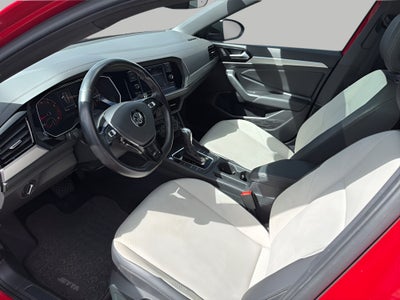 2021 Volkswagen Jetta R-Line Auto