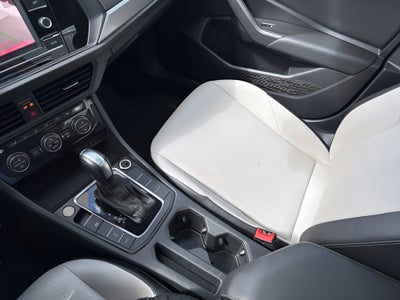 2021 Volkswagen Jetta R-Line Auto