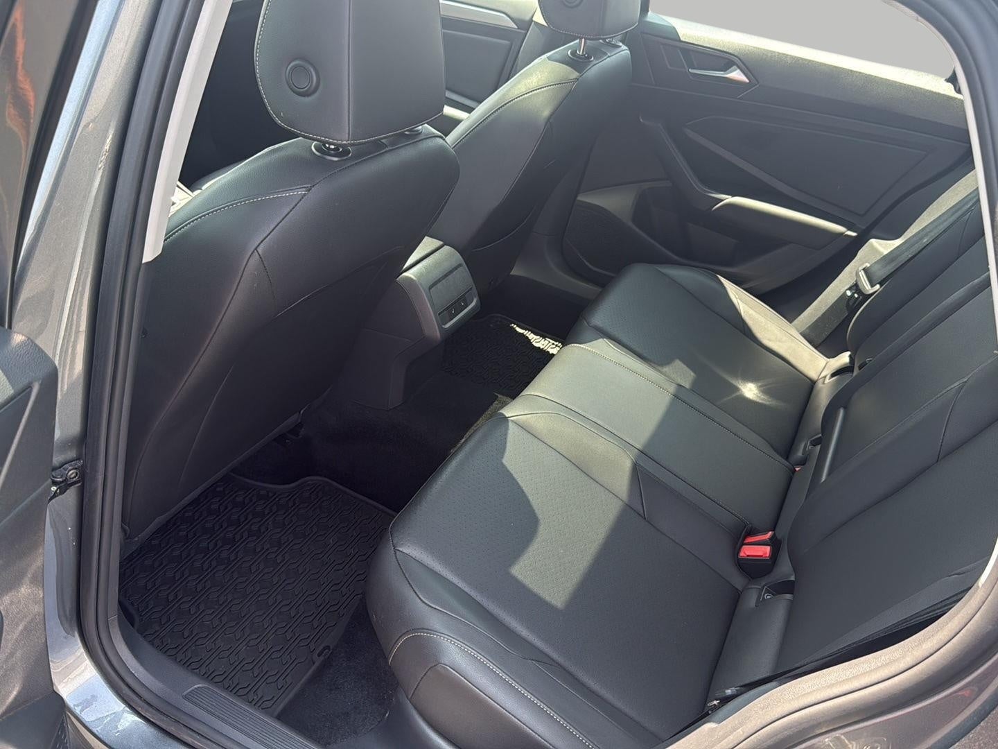 2020 Volkswagen Jetta R-LINE