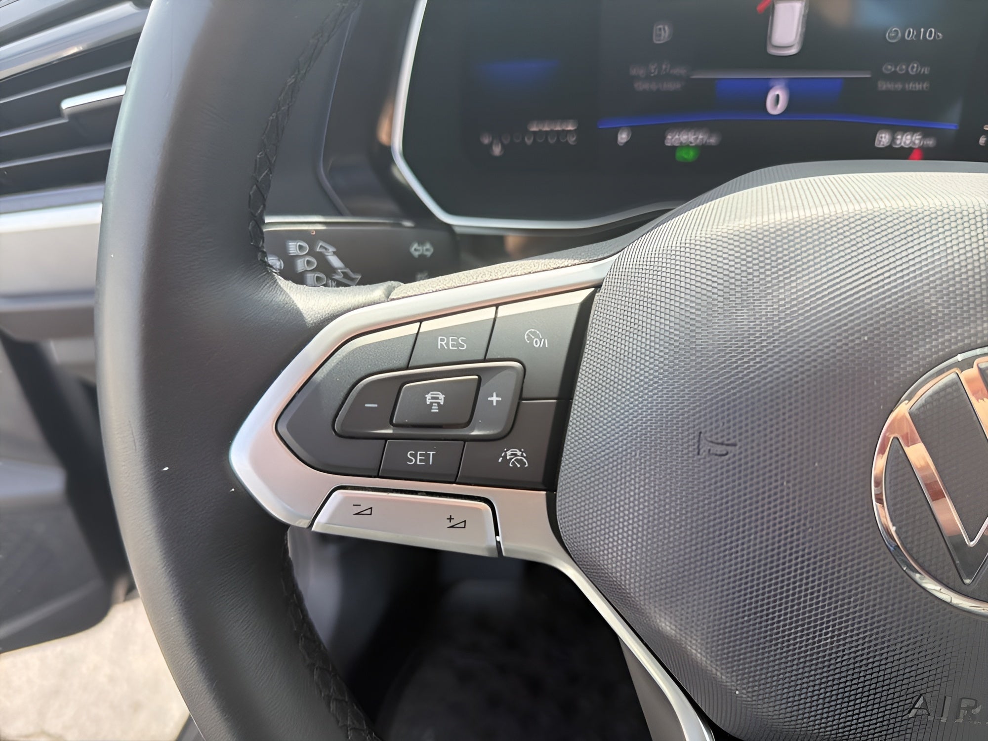 2022 Volkswagen Jetta SE Auto