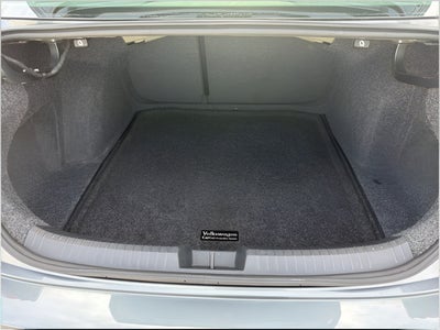 2022 Volkswagen Jetta SE Auto