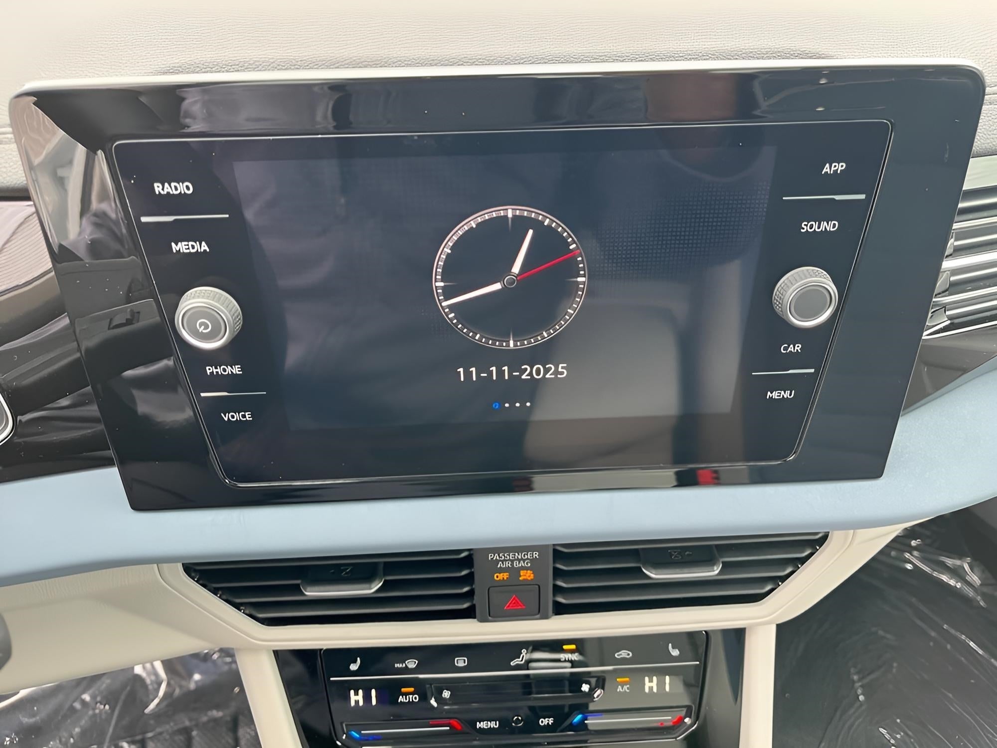 2025 Volkswagen Jetta SE Auto