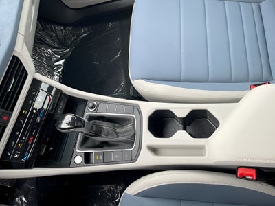 2025 Volkswagen Jetta SE Auto