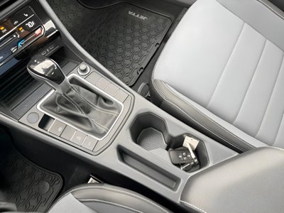 2025 Volkswagen Jetta SE Auto