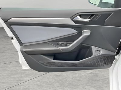 2025 Volkswagen Jetta SE Auto