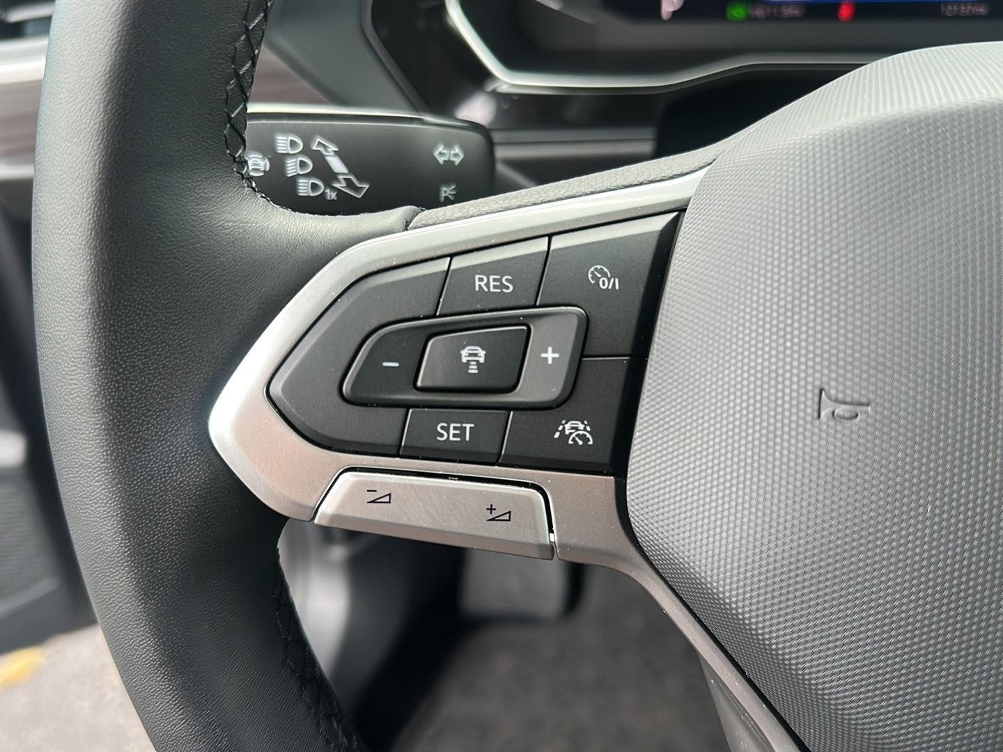 2023 Volkswagen Jetta SEL Auto