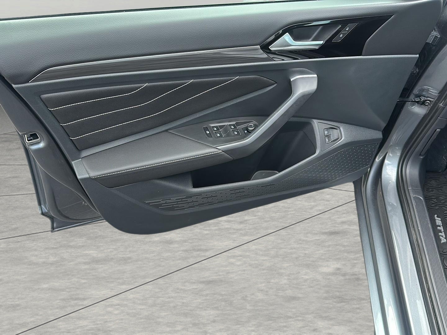 2023 Volkswagen Jetta SEL Auto