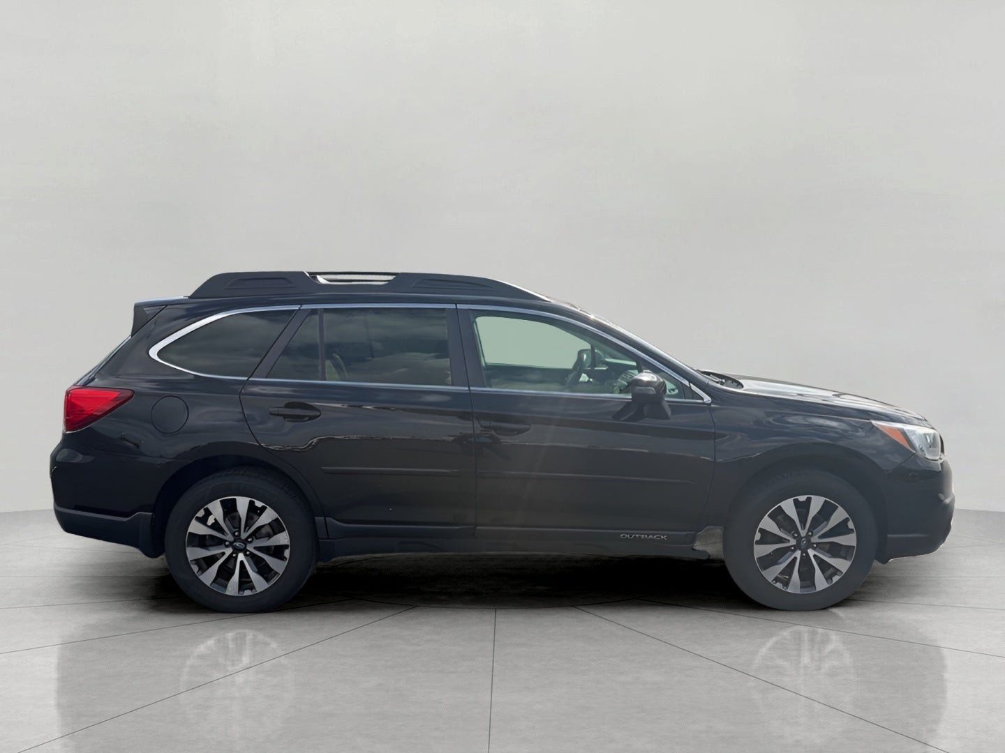 2015 Subaru Outback 4dr Wgn 3.6R Limited